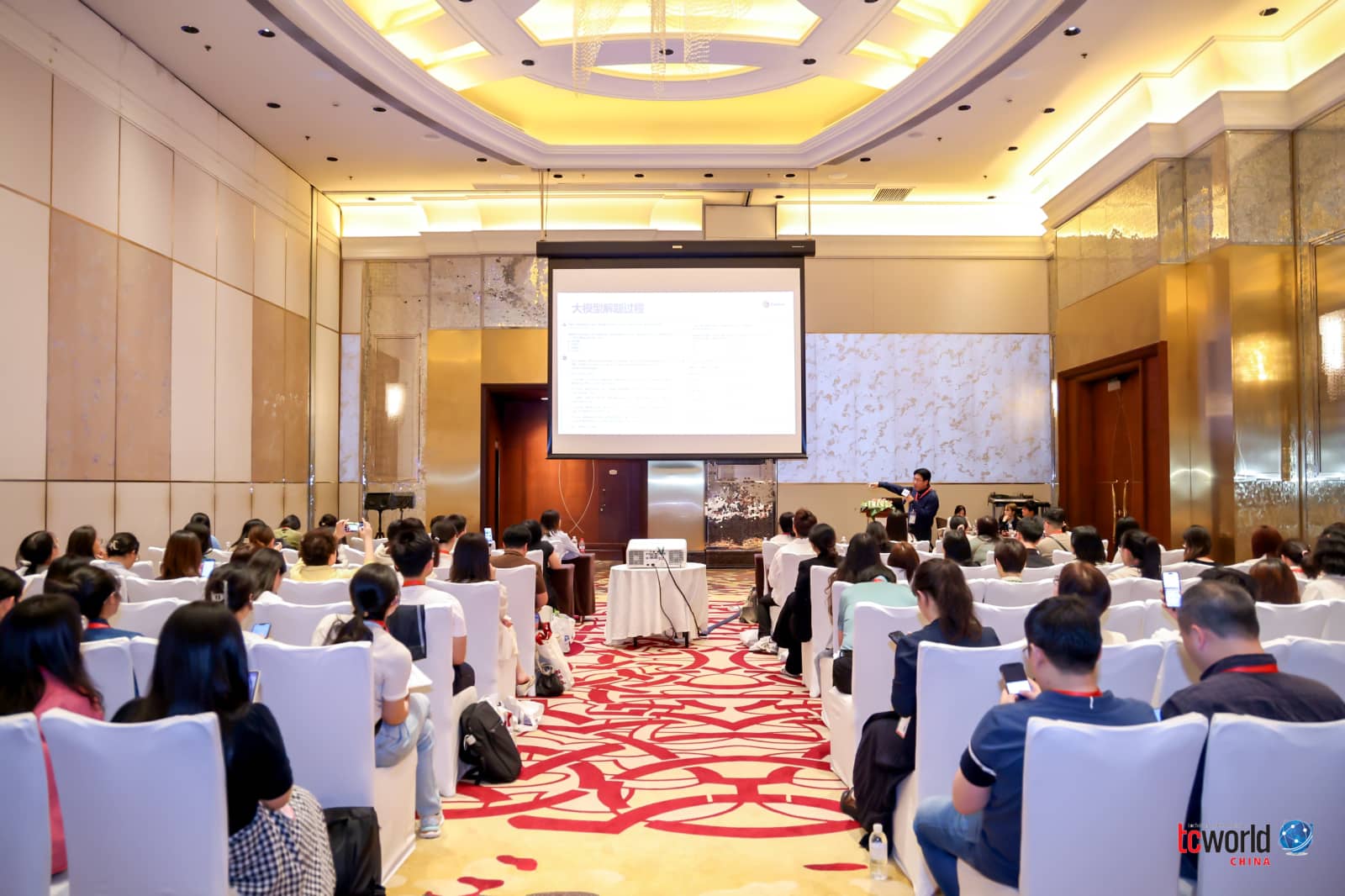 香港六和全年资料大全